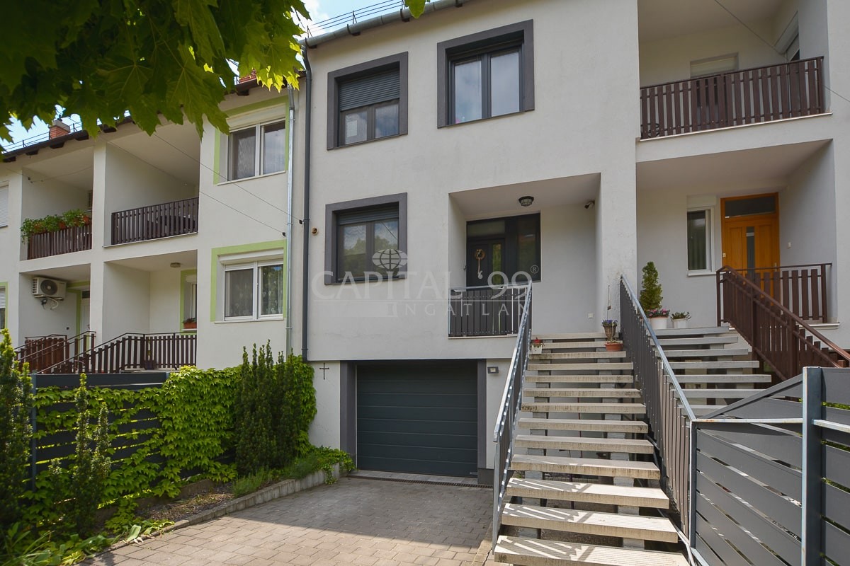 Family House - 4287