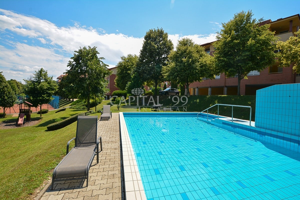 Flat - 4312
