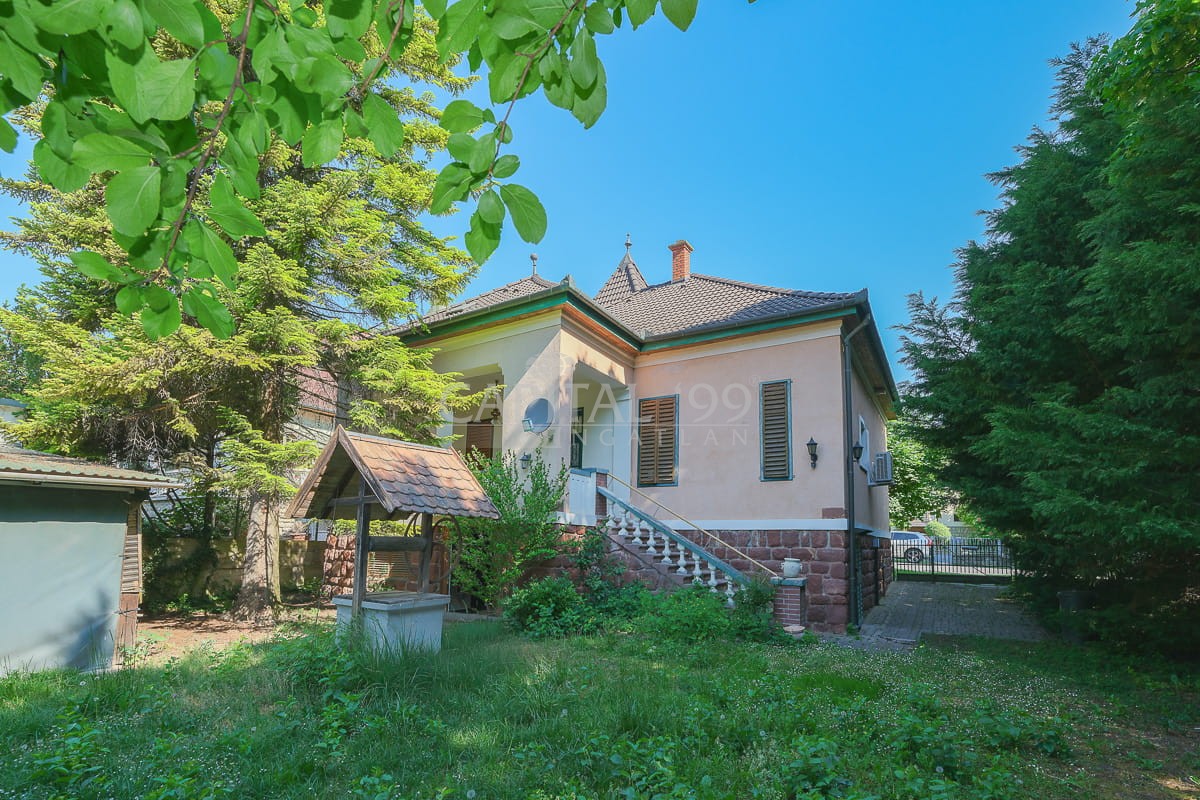 Family House - 4364
