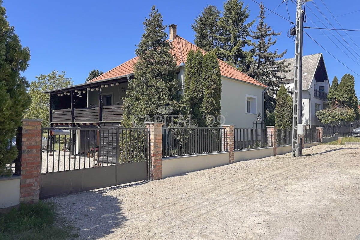 Family House - 4397