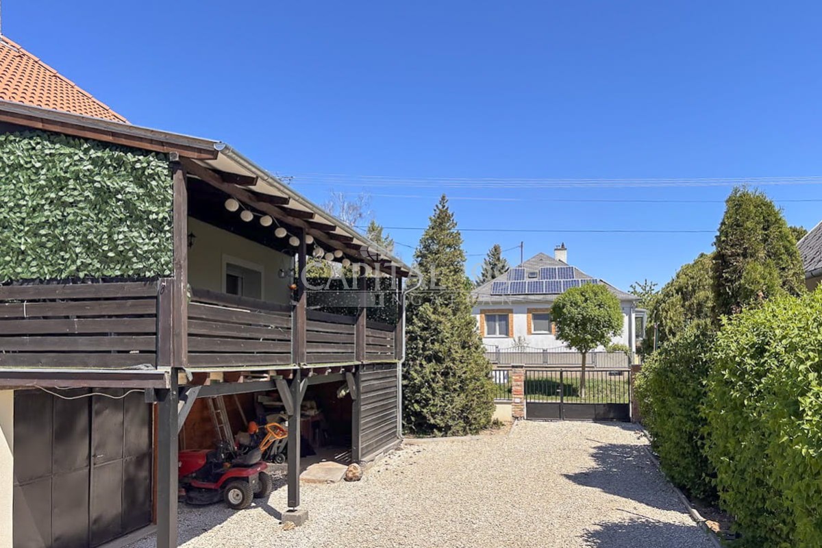 Family House - 4397