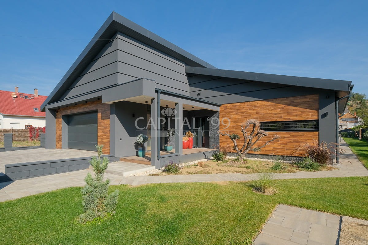 Family House - 4434